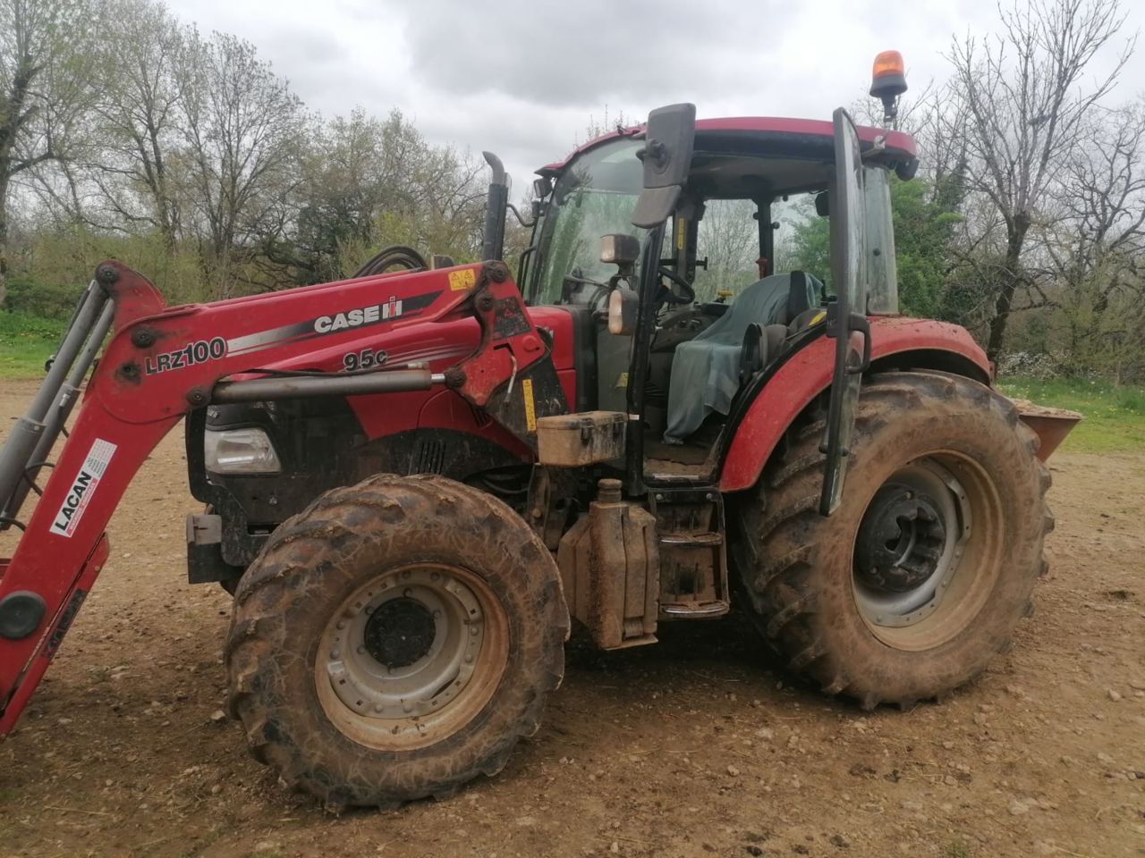 E-FARM: Case IH Farmall 95 - Tracteur - id XRJDSTB - Année: 2018 - Lecture du nombre d'heure: 3 800,Puissance du moteur (chevaux): 95,France