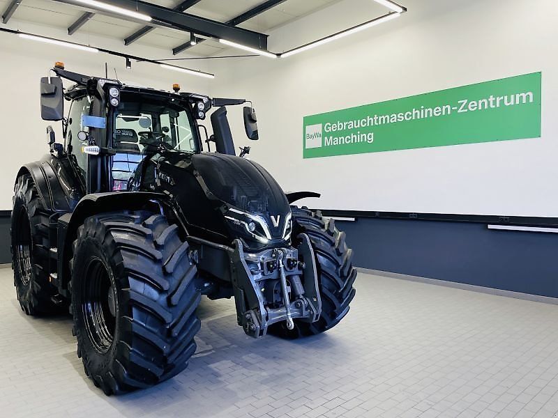 E-FARM: Valtra Q285 - Tractor - id BZQP2ED - €187,479 - Year of construction: 2023 - Engine hours: 530,Engine power (HP): 285,Germany