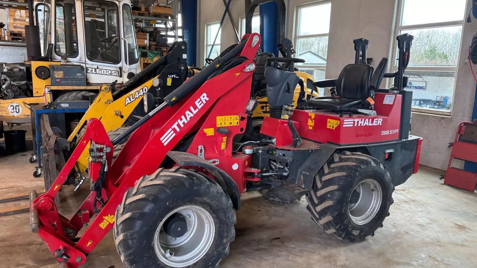 THALER 2838 S Încărcător pe roți