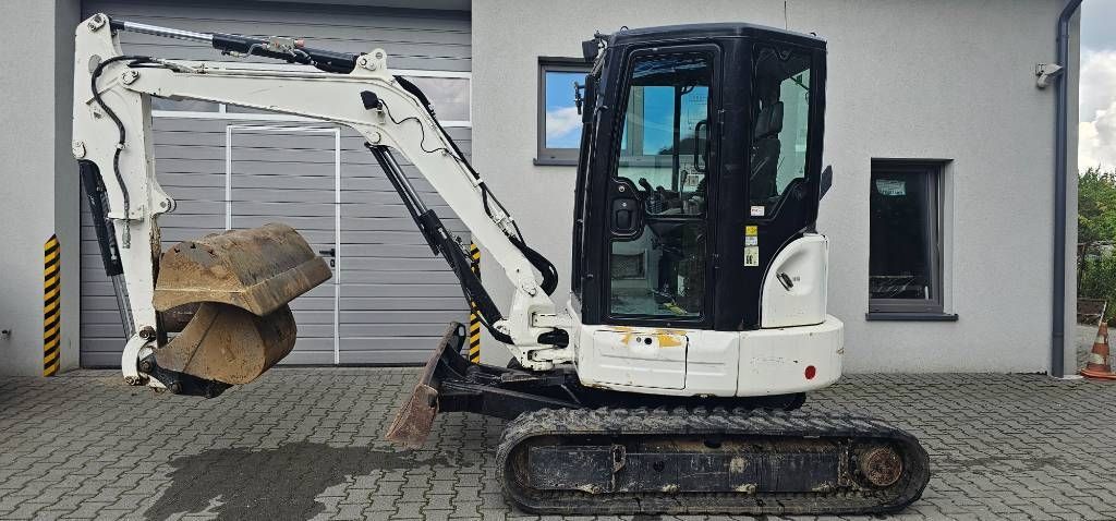 Caterpillar 304E2 CR Mini excavator €20,705