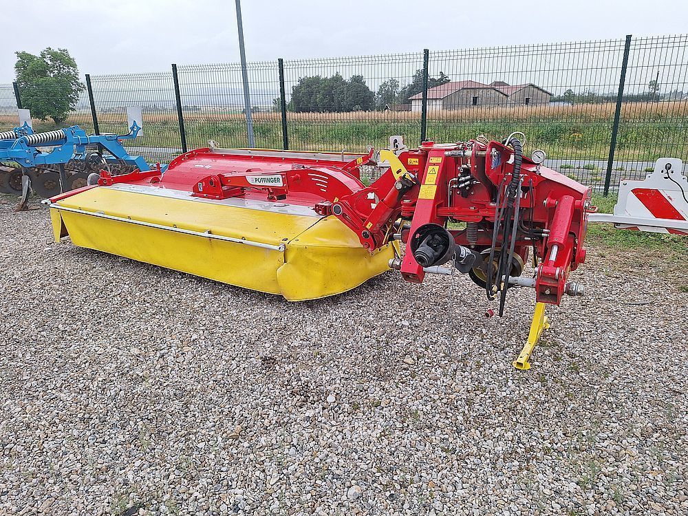 E-FARM: Pöttinger NovaCat 302 ED - Segadora - id GN2ICN2 - 10.500 € - Año: 2015 - Francia