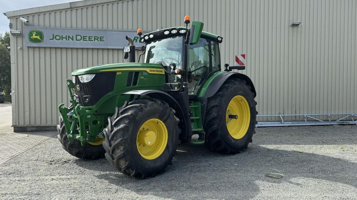 John Deere 6R 215 Tractor €187,900