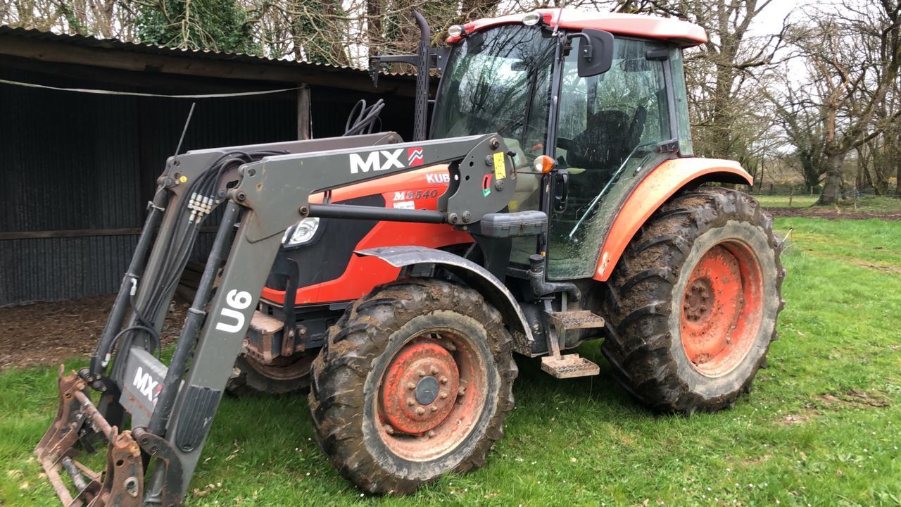 Kubota M 8540 Tractor 30.000 €