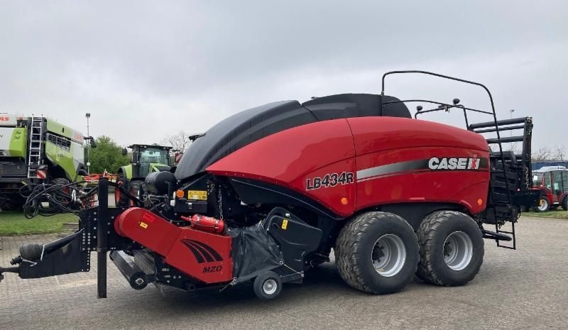 Case IH LB 434 R baler €89,000