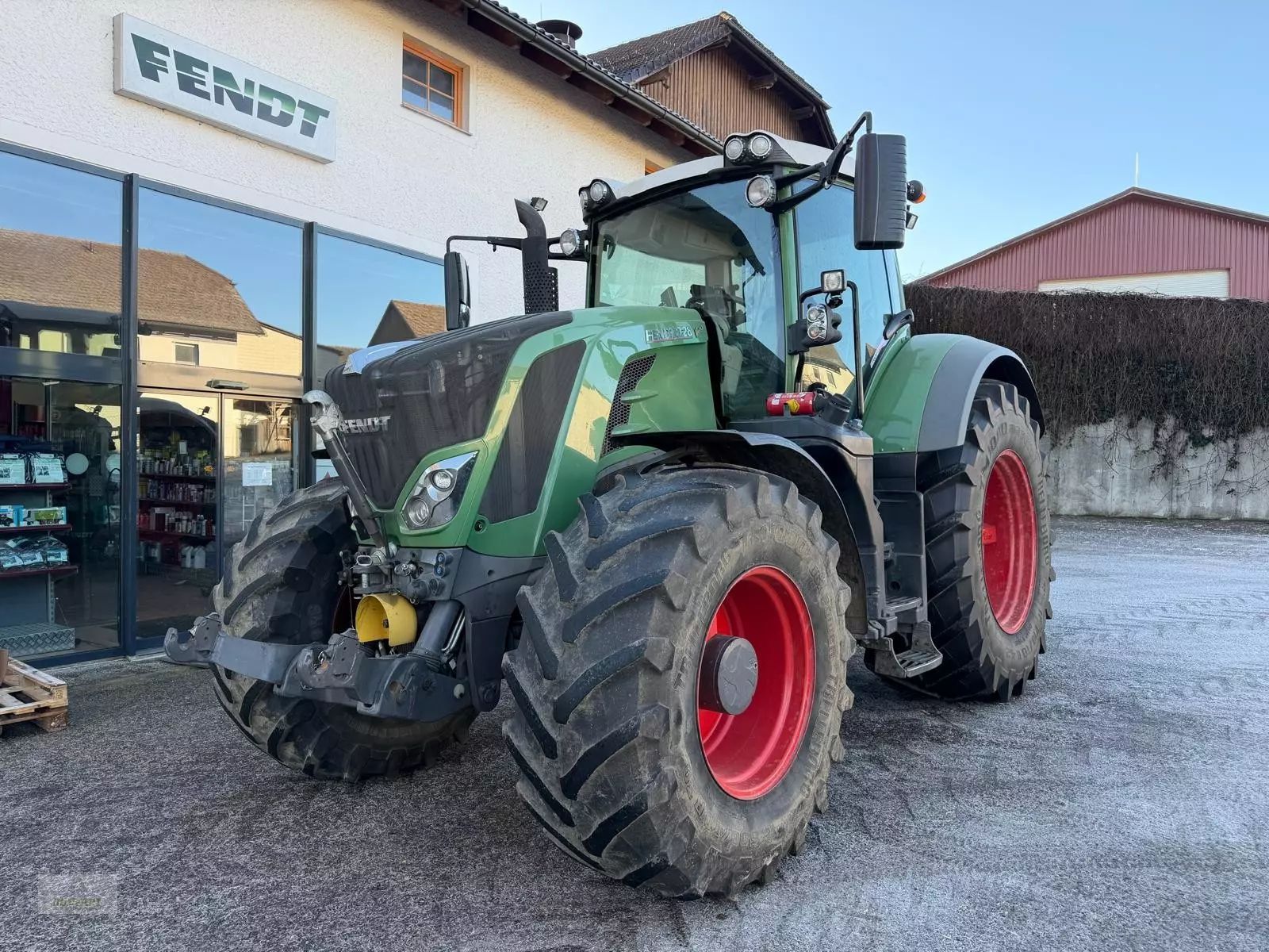 Fendt 828 Vario Profi Plus Трактор 132 743 €