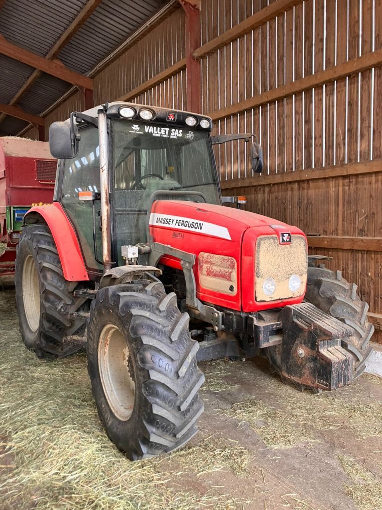 Massey Ferguson 5445 Tractor €28,000