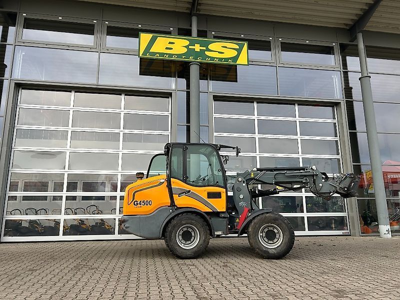 E-FARM: Giant g4500 tele - Csúszókerekes rakodógép - id EM2PVX7 - 45 000 EUR - Gyártási év: 2019 - Németország