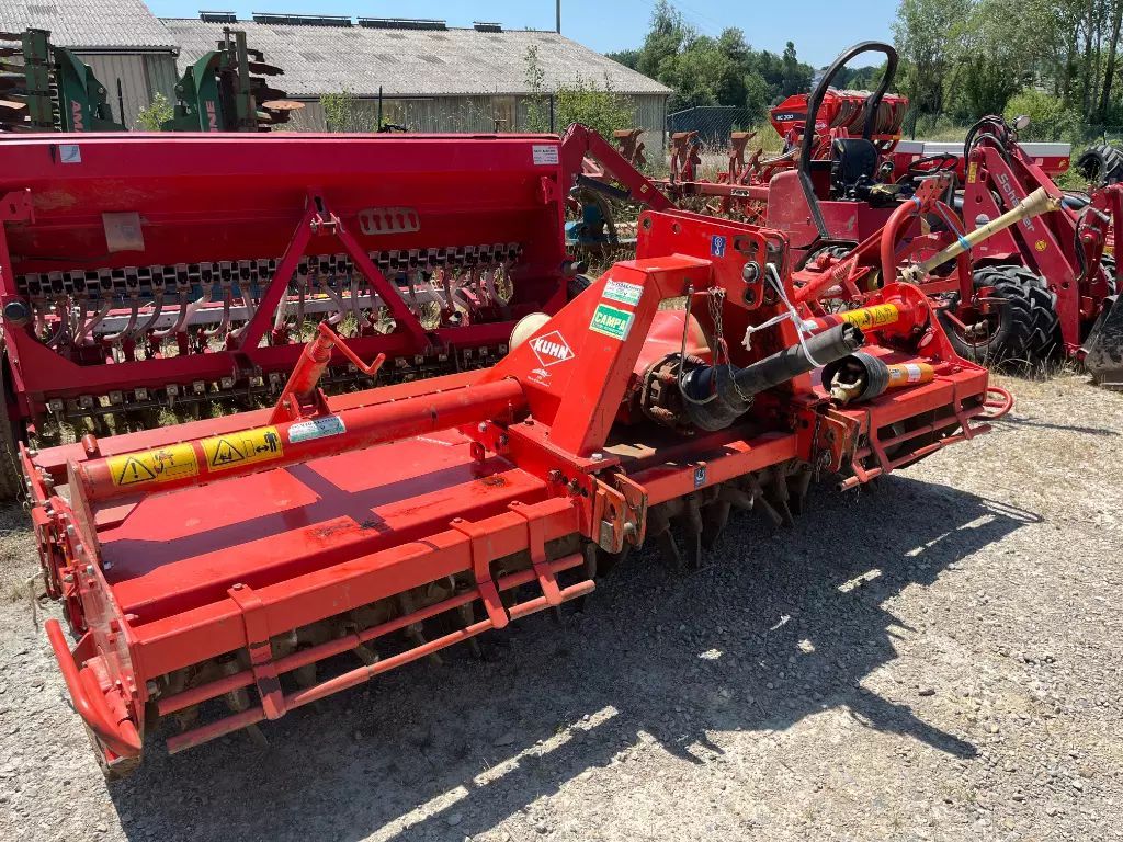 E-FARM: Kuhn el 142-300 - Herse rotative - id AME5TWY - Année: 2004 - France