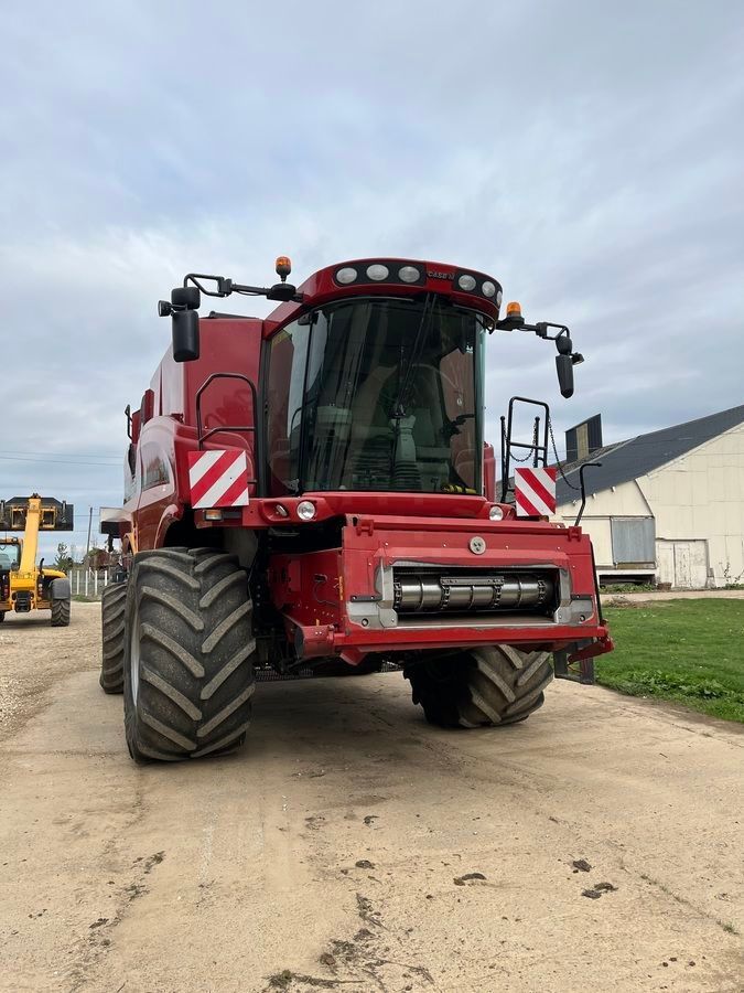 Case IH Axial-Flow 7230 Combine harvester €135,000