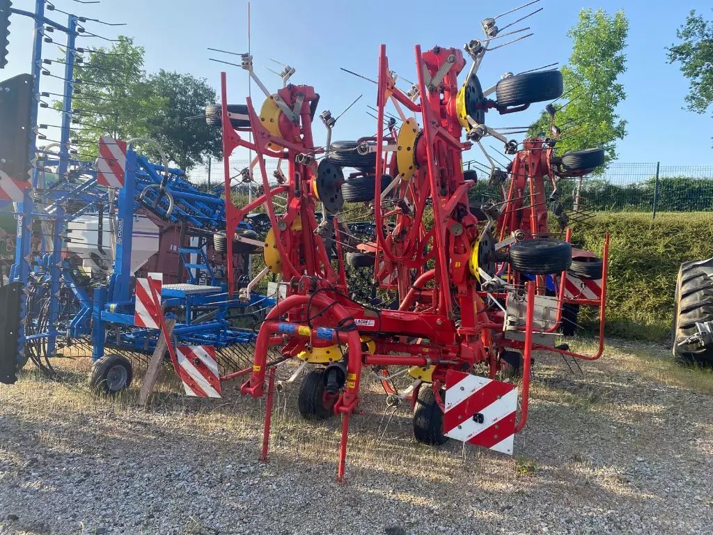 Pöttinger Hit 910 N Tedder €8,000