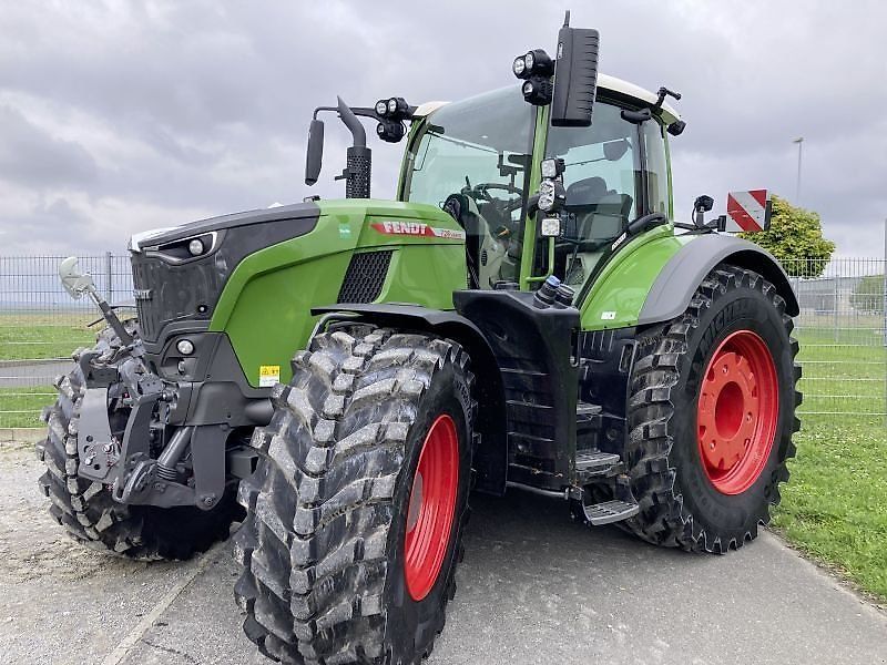 E-FARM: Fendt 728 Vario ProfiPlus - Traktor - id TZDN1XD - 265.500 € - Baujahr: 2025 - Abgelesene Motorstunden: 425,Motorleistung (PS): 280,Deutschland