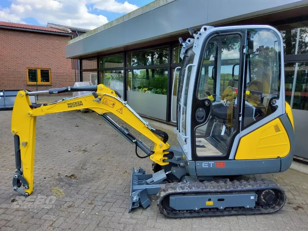 E-FARM: Wacker Neuson et 18 - Minibagger - id LMJK85E - 30.800 € - Baujahr: 2022 - Deutschland