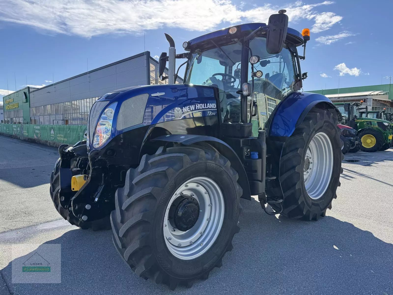 E-FARM: New Holland T7.210 - Tractor - id APPPRPU - 70.750 EUR - Anul: 2015 - Ore motor: 5.470,Puterea motorului: 212,Austria