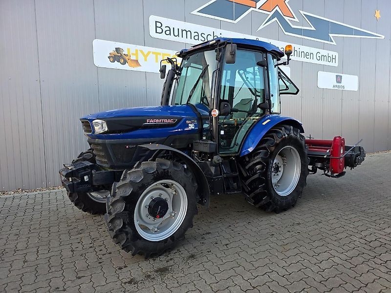 FARMTRAC 6075e Tractor €23,109