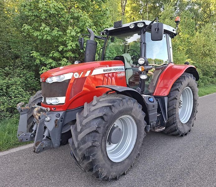 E-FARM: Massey Ferguson 6616 - Traktor - id 1AHEKNM - 53.500 € - Baujahr: 2015 - Abgelesene Motorstunden: 5.800,Motorleistung (PS): 159,Deutschland