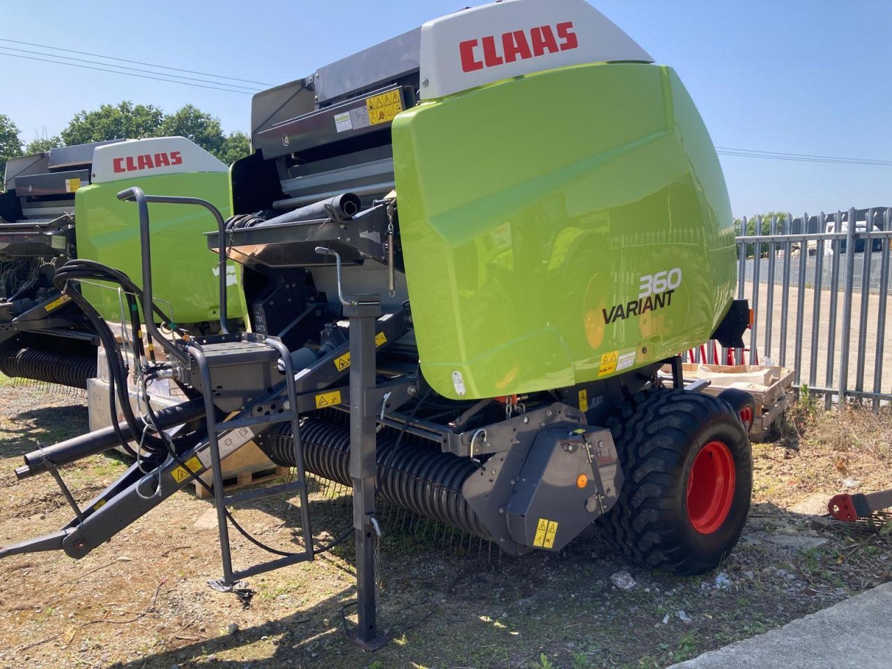 E-FARM: Claas Variant 360 RF - Baler - id AAX57DV - €15,192 - Year of construction: 2013 - United Kingdom