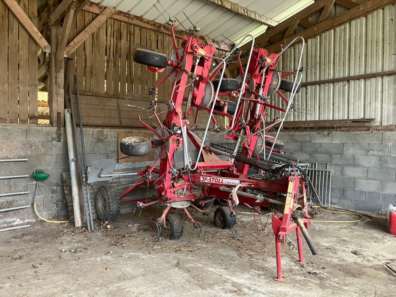 E-FARM: JF Stoll Z 905 Pro A - Tedder - id IYBTMJI - €5,200 - Year of construction: 2010 - France