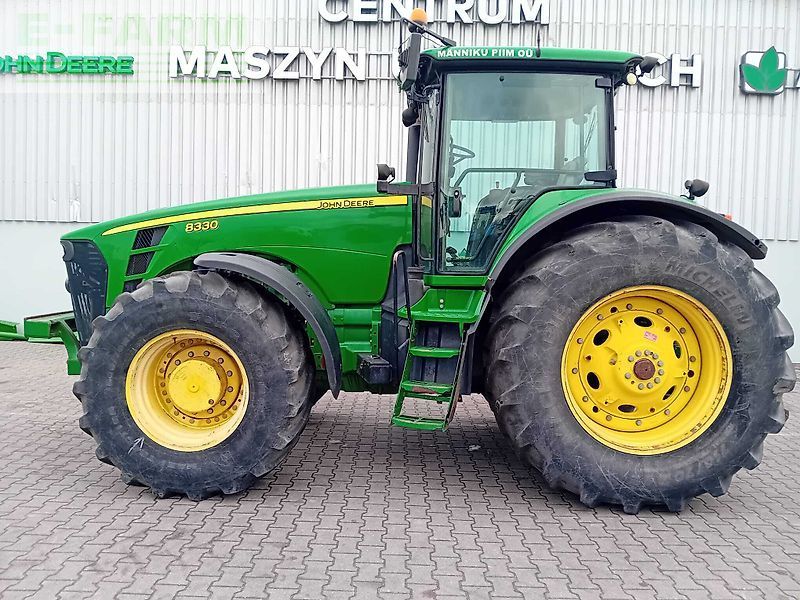 John Deere 8330 Trattore 60.522 €