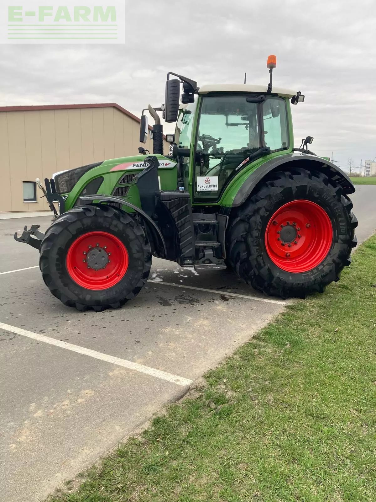 Fendt 724 Vario Profi Plus Tractor €117,000