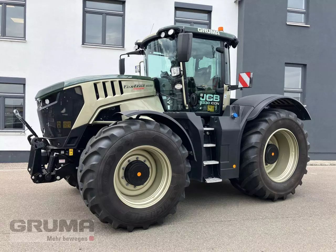 JCB Fastrac 8330 iCON Tractor €210,000