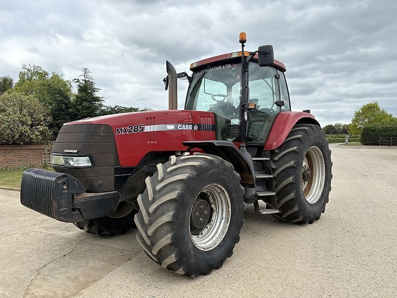 E-FARM: case magnum 285 - Tractor - id EAZYMMP - 29.714 € - Año: 2003 - Horas: 8059,Reino Unido