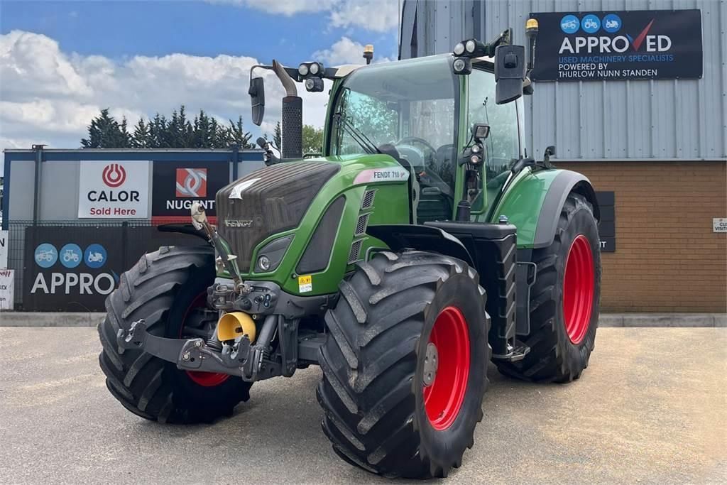 E-FARM: Fendt 718 Vario - Traktor - id AZ2AMIQ - 86.434 € - Baujahr: 2019 - Abgelesene Motorstunden: 6.900,Motorleistung (PS): 180,Vereinigtes Königreich