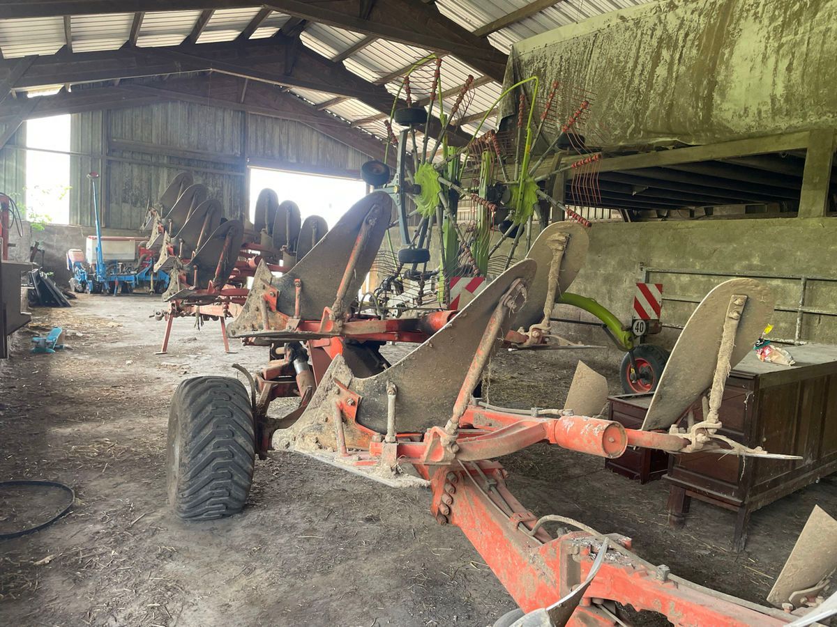 E-FARM: Kuhn manager - Plough - id 7Z2LTL5 - €11,000 - Year of construction: 2005 - France