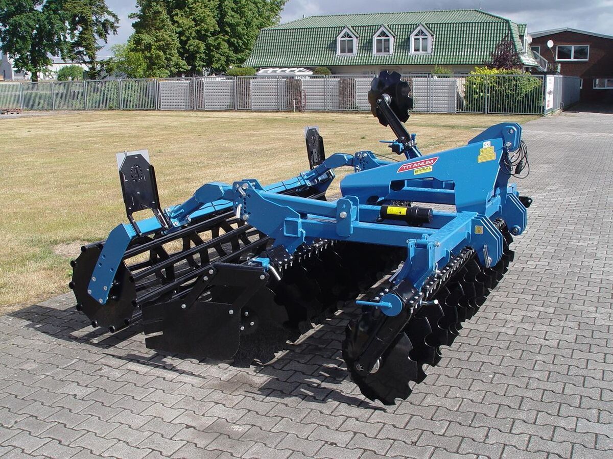 E-FARM: Agripol titanum 300 - Rastra de discos y disco compacto - id 2NHNSWF - Año: 2025 - Alemania