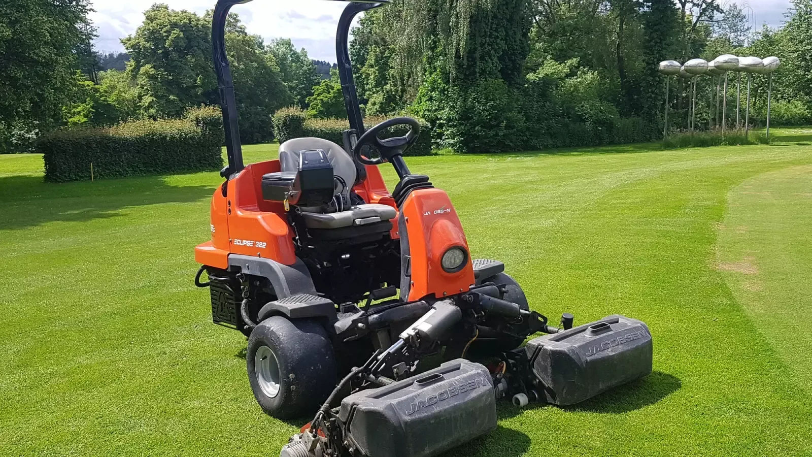 E-FARM: Jacobsen eclipse 322 hybrid - Kosiarkia ręczna/traktorowa - id XPNFZWB - 8400 € - Rok produkcji: 2014 - Niemcy