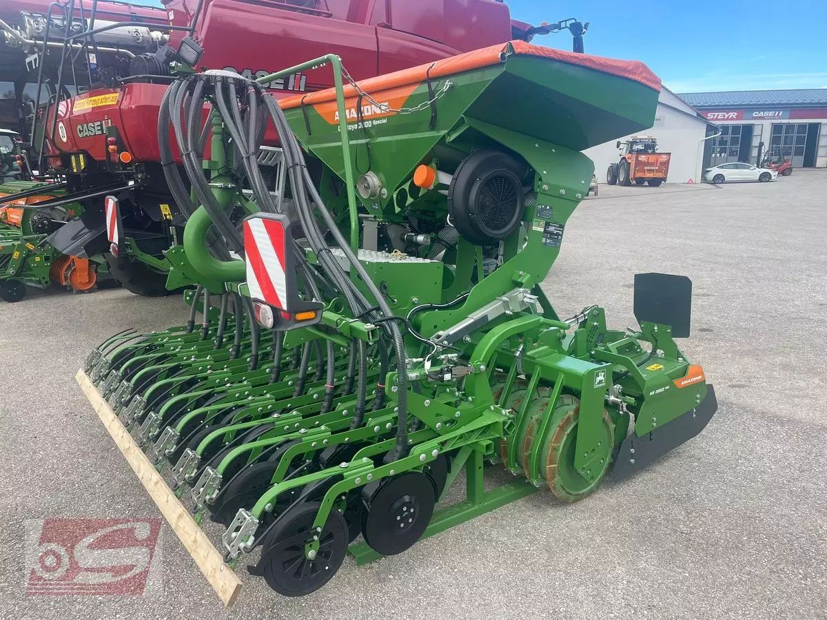 E-FARM: Amazone KE 3000 Special - Aufbaudrillmaschine - id IUKNNZC - Baujahr: 2014 - Österreich