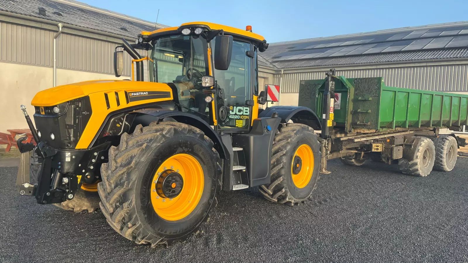 JCB Fastrac 4220 iCON Tracteur 194 056 €