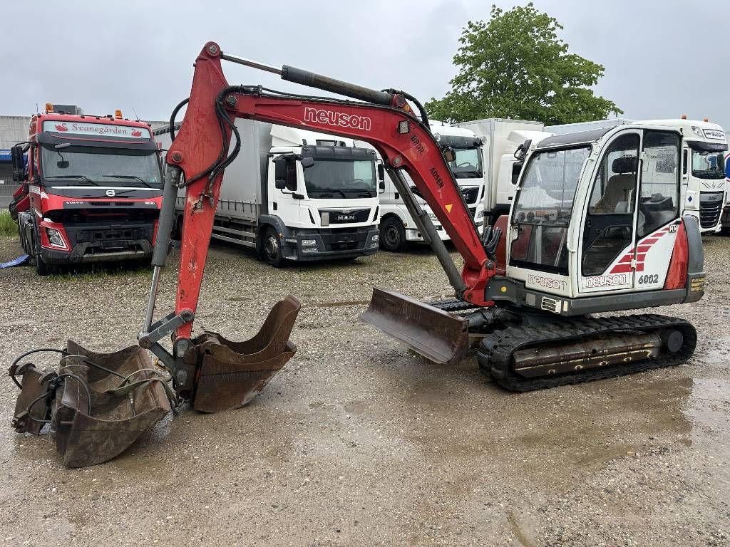 Wacker Neuson 6002 Mini excavator €12,900