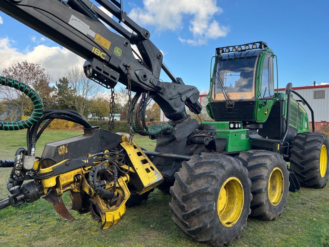 John Deere 1270 G Forestry harvester