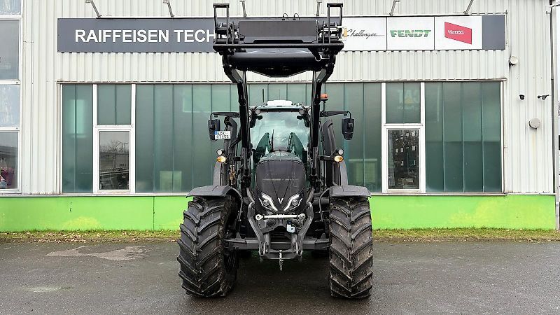 E-FARM: Valtra N155 - Trattore - id GIXT4LB - 153.000 € - Anno di costruzione: 2024 - Ore: 131,Germania
