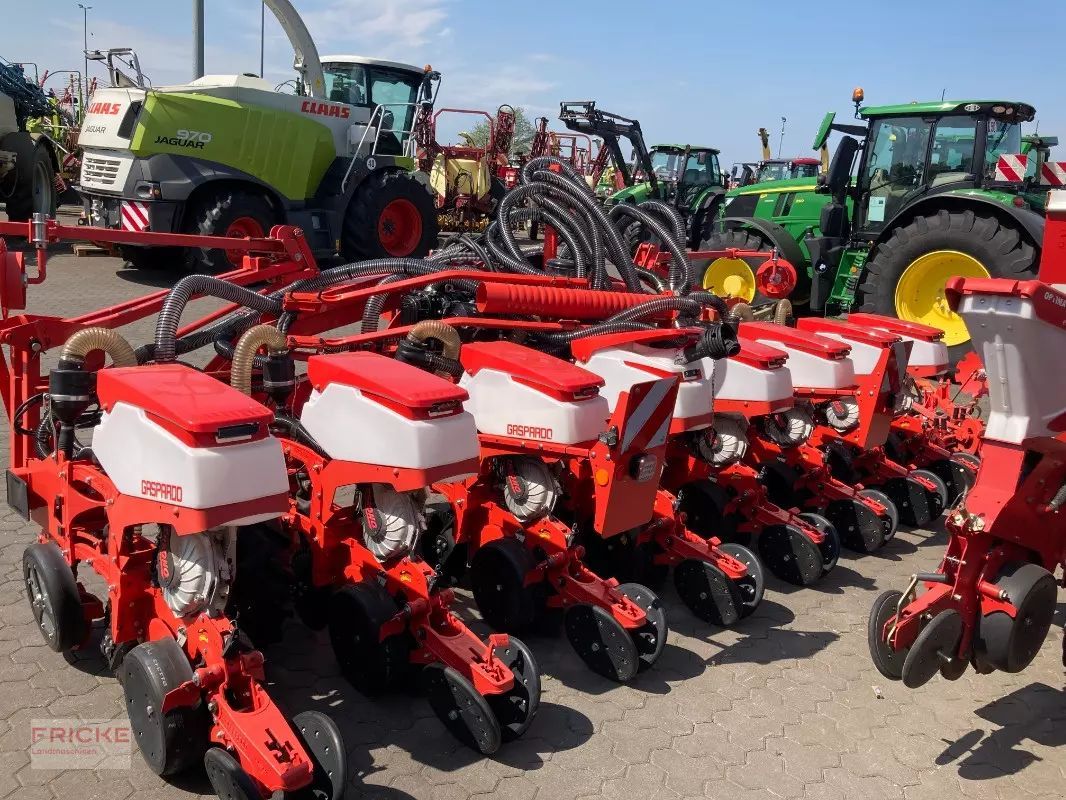 E-FARM: Maschio chrono 508 8-reihig + fronttank pa1 - Einzelkornsämaschine - id E5XCGMV - 51.500 € - Baujahr: 2023 - Deutschland