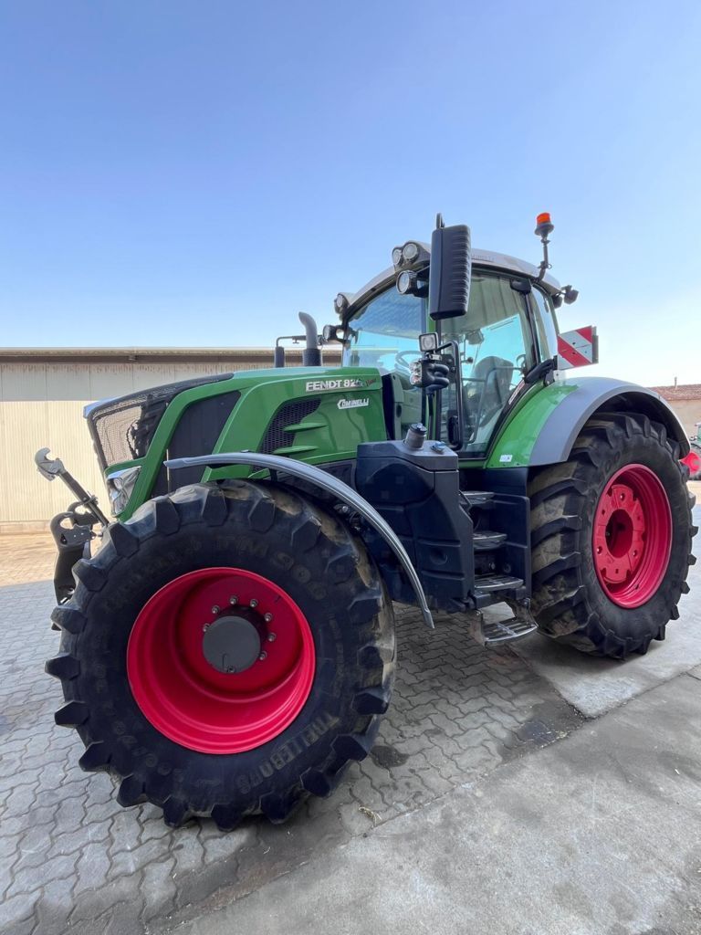 Fendt 826 Vario Trattore 120.000 €
