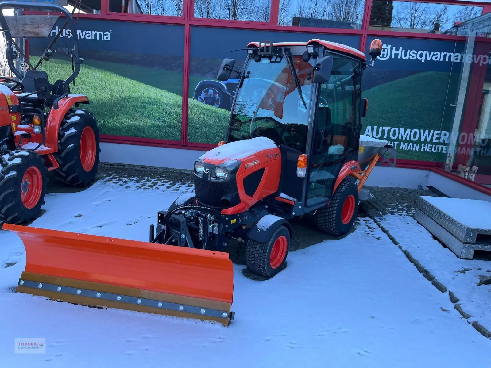 Kubota bx 261 cab m. schild+streuer Tractor