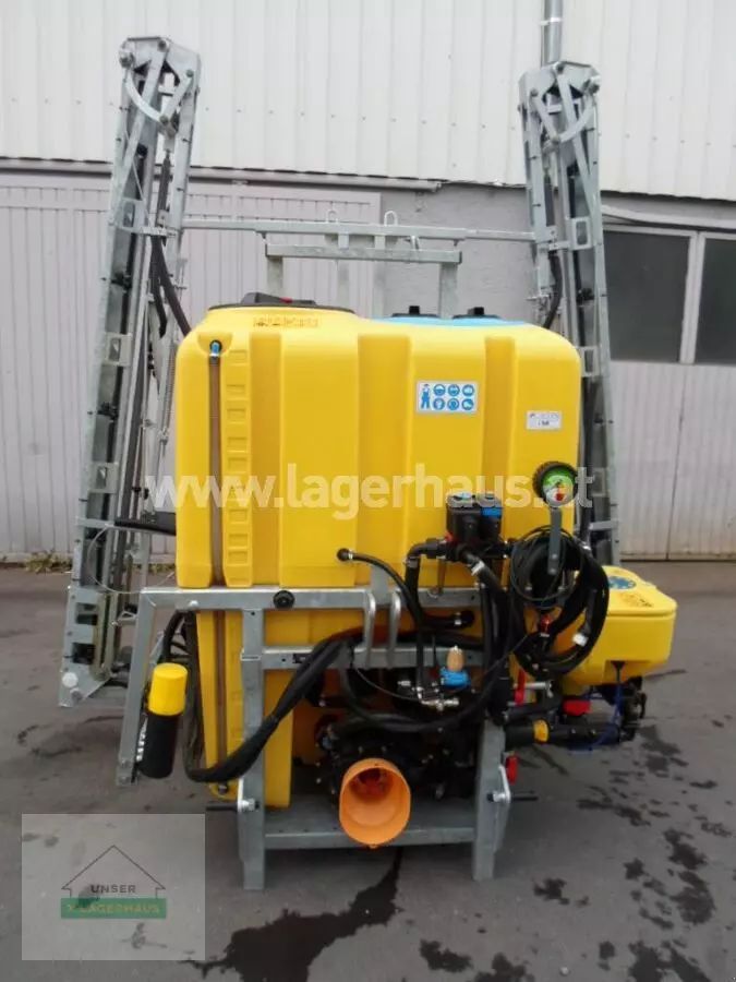 Caffini genius 800 l - 12 m Sprayer €11,583