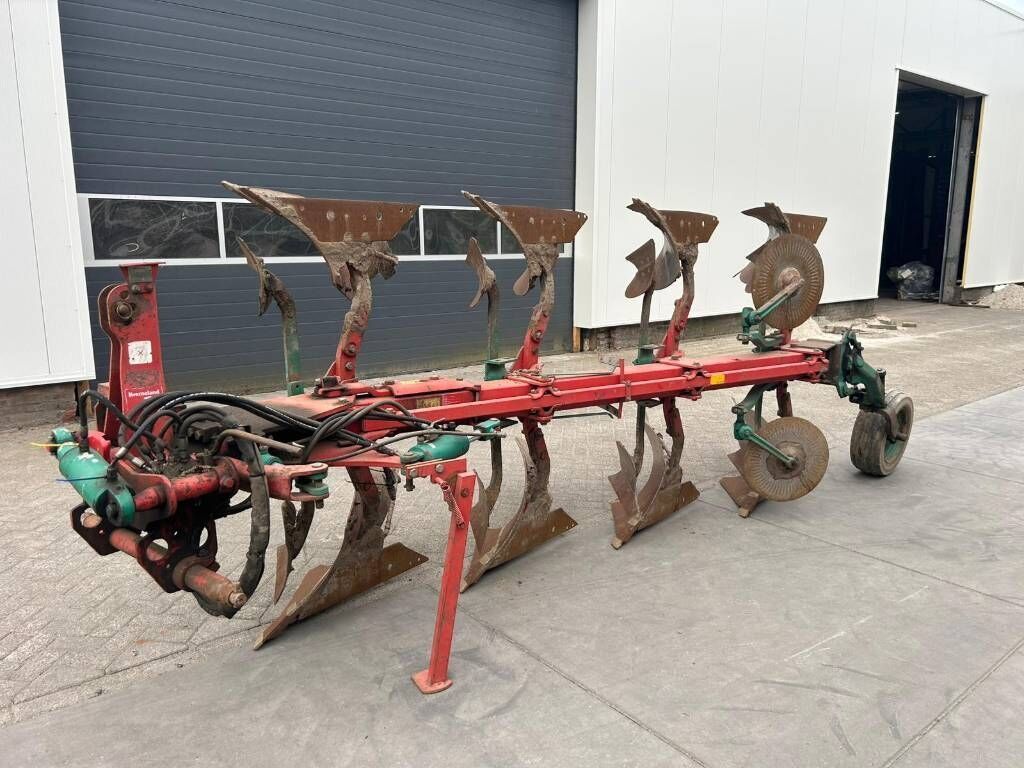 Kverneland 4 schaar Plough €8,750
