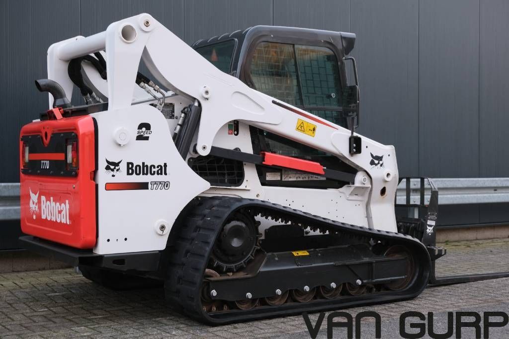 Bobcat t 770 | high flow | a/c | 2 speed | 1720h Smykem řízený nakladač 49 900 €