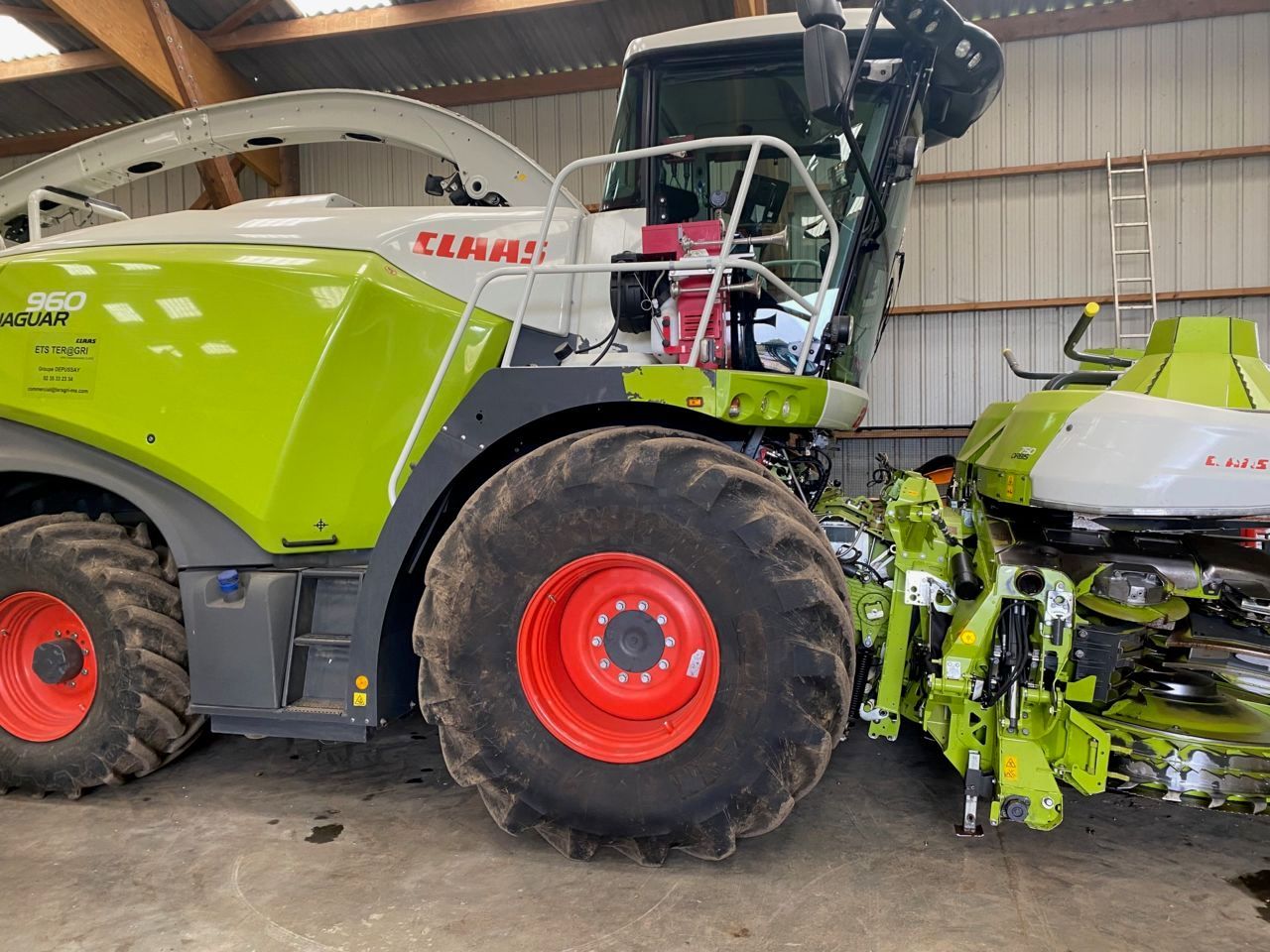 E-FARM: Claas Jaguar 960 - Cosechadora de forraje autopropulsada - id EJDP81C - Año: 2022 - Horas: 1650,Francia