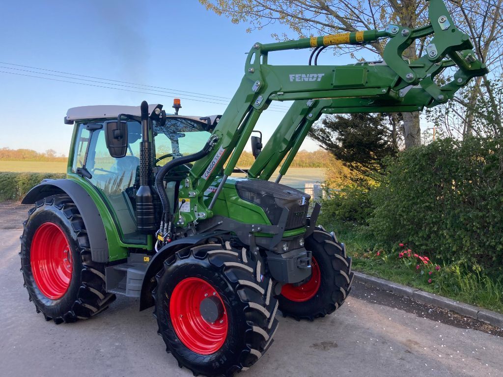 E-FARM: Fendt 211 Vario - Трактор - id 6CNZHXU - 103 920 € - Година на построяване: 2023 - Мощност на двигателя (HP): 46,Обединеното кралство