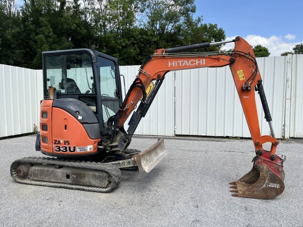 E-FARM: Hitachi zx33u-5a clr - Minigraver - id 9UNNMG1 - 19.900 € - Produktionsår: 2015 - Frankrig