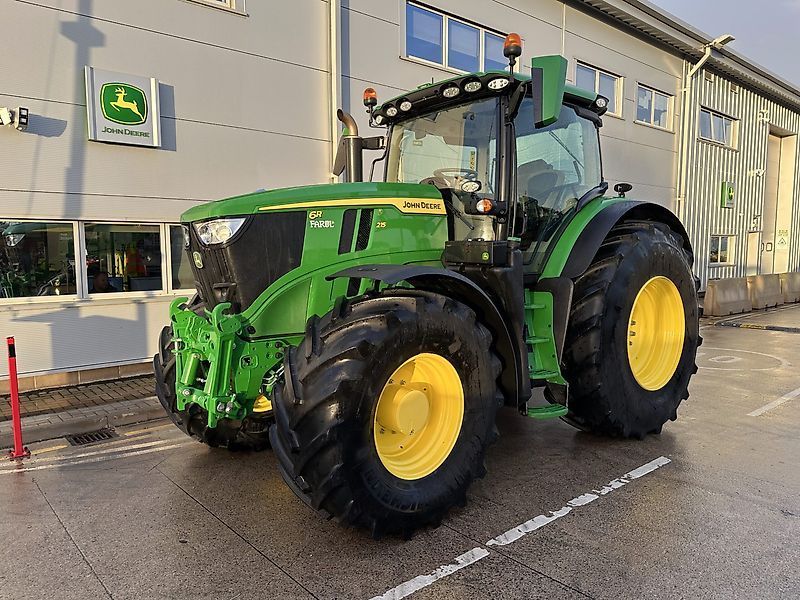 John Deere 6R 215 Tractor €161,460
