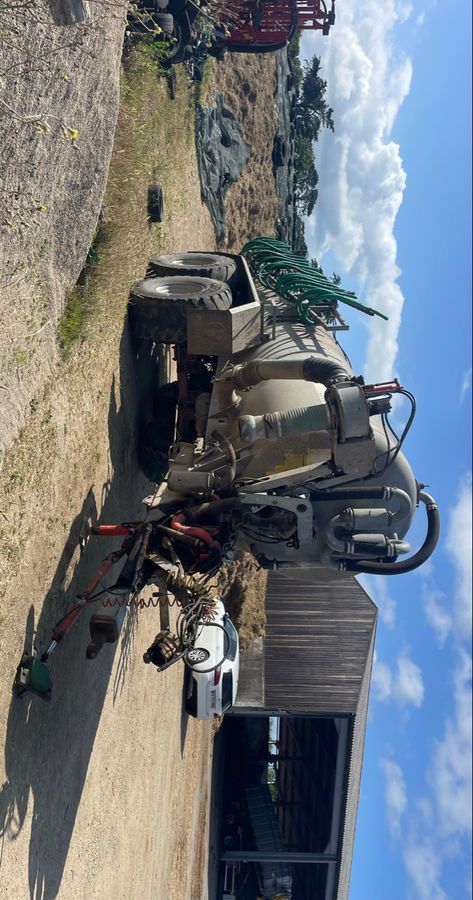 E-FARM: Pichon tci18500 - Samojezdny wóz asenizacyjny - id MGW5AAZ - 30 000 € - Rok produkcji: 2005 - Francja