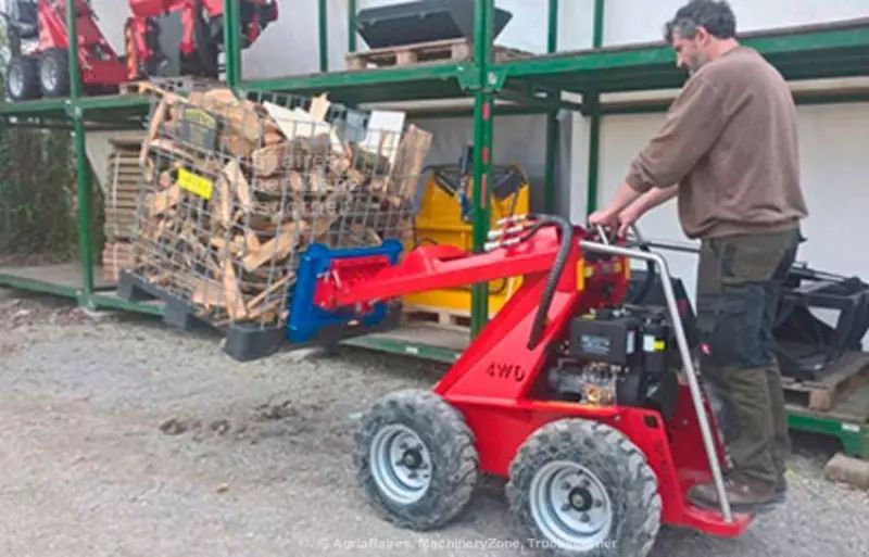 E-FARM: sonstige mini valet de ferme à ripage 5ks curage matériel n - Chargeuse à roues téléguidée - id 3UHSMPR - 10 700 € - Année: 2021 - Puissance du moteur (chevaux): 13,France