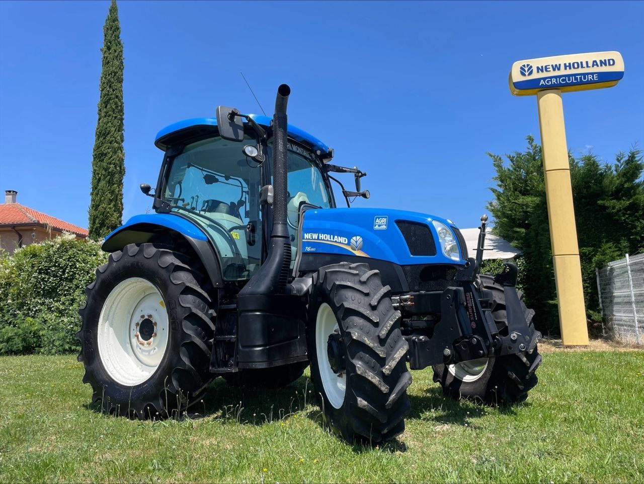 E-FARM: New Holland T6.150 - Tractor - id CKIARJZ - 42.000 € - Año: 2012 - Horas: 6977,Potencia del motor: 150,Francia