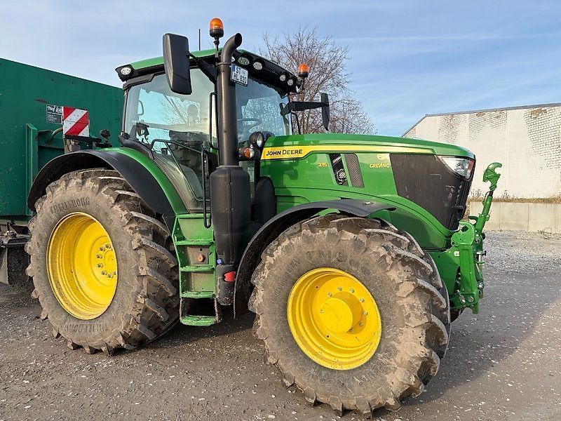 John Deere 6R 215 Tractor €151,500