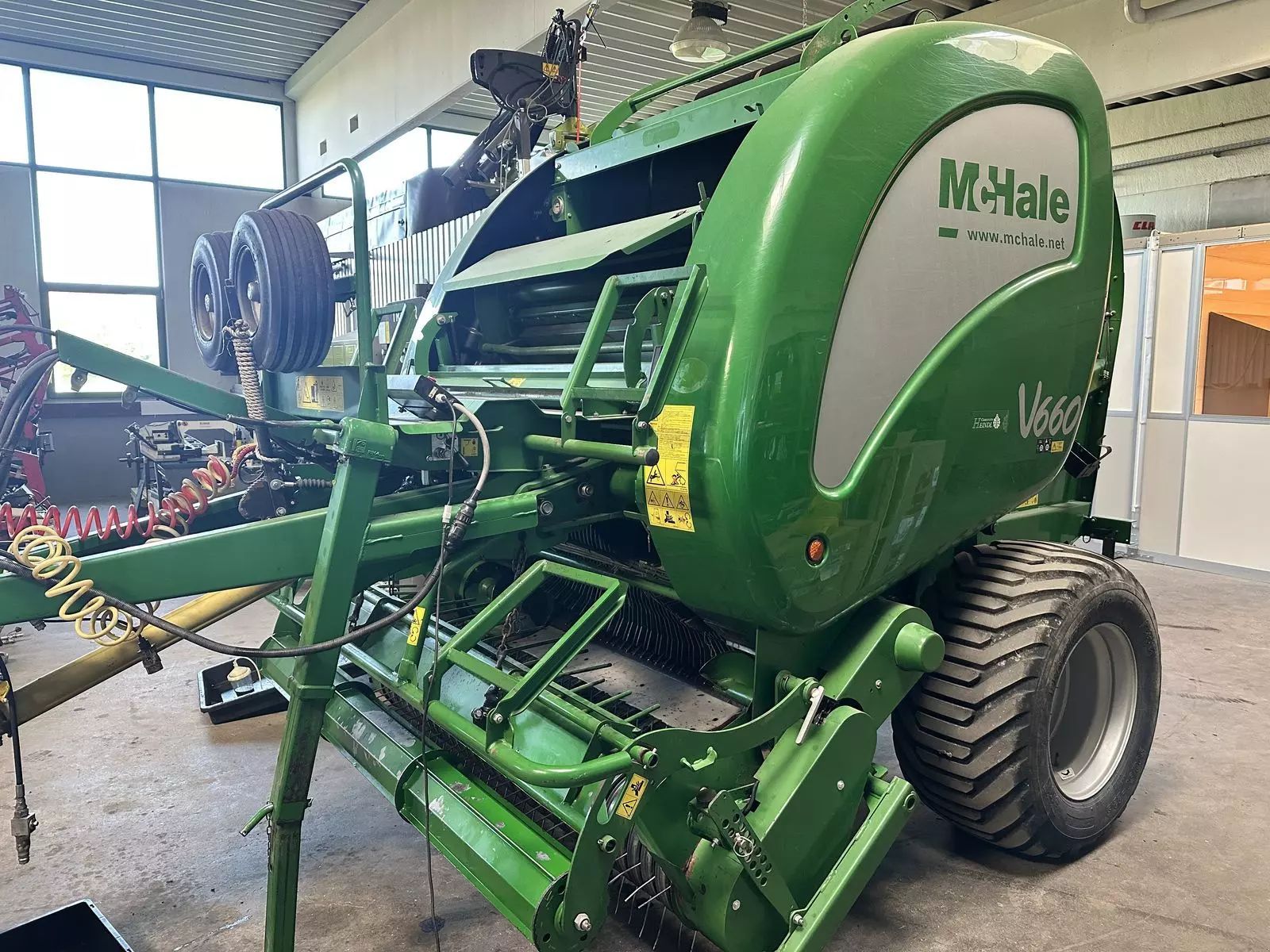 McHale V 660 Bálázó 38 761 EUR