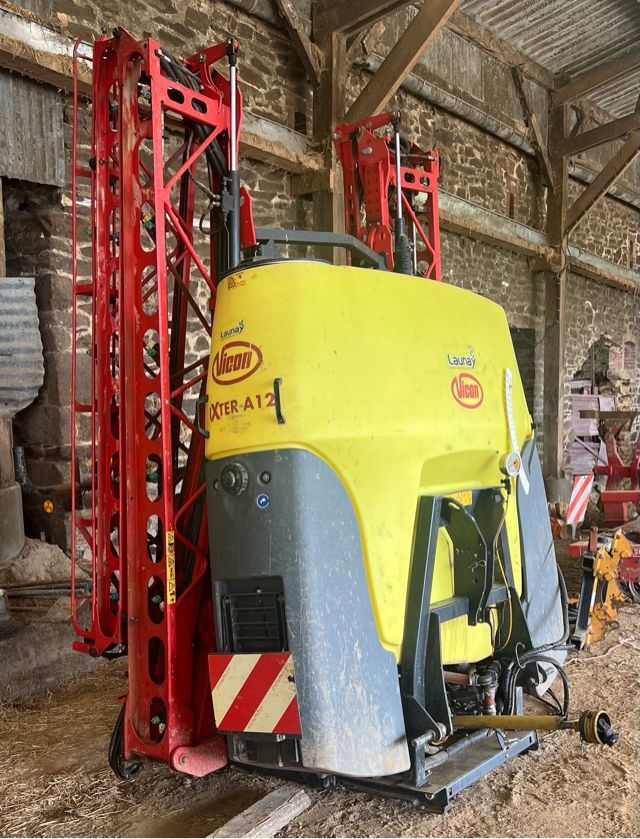 E-FARM: Vicon ister a12 - Pulvérisateur - id 2G6G4ST - 12 500 € - Année: 2017 - France